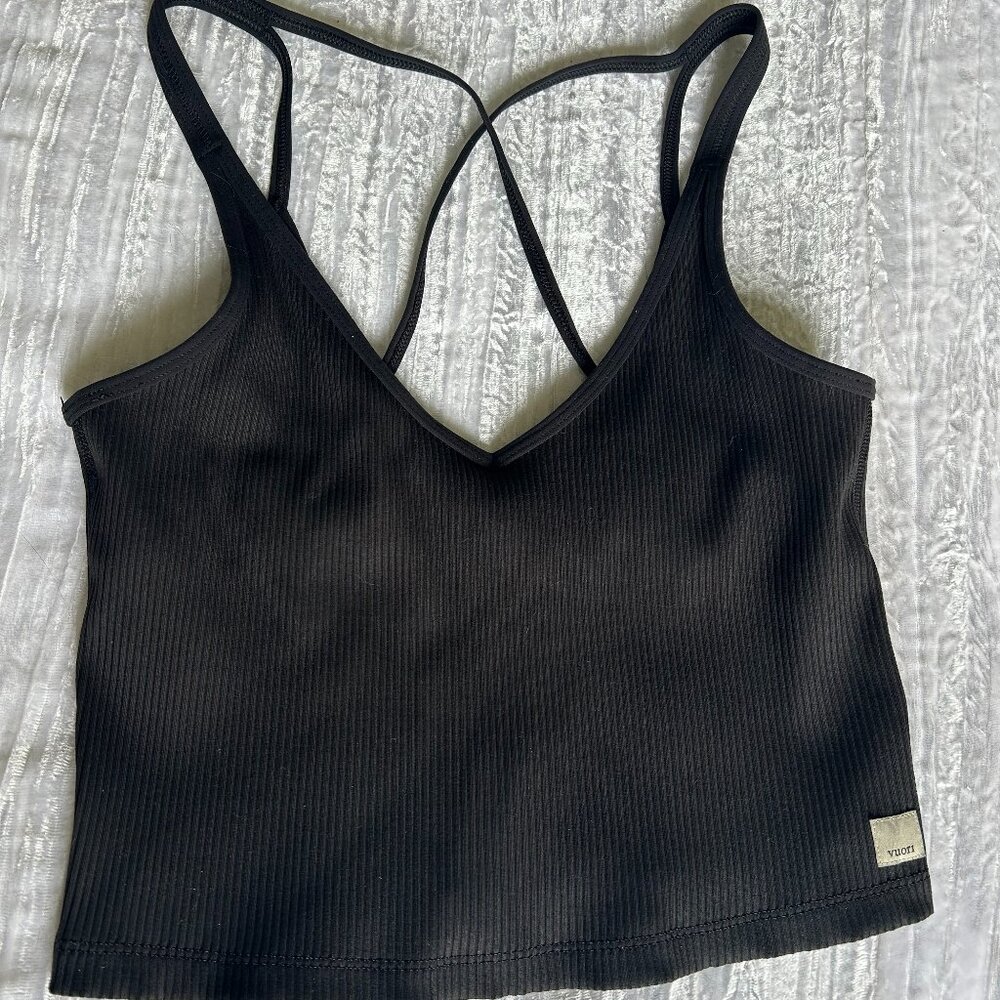 Vuori Black Ribbed Crop Tank M